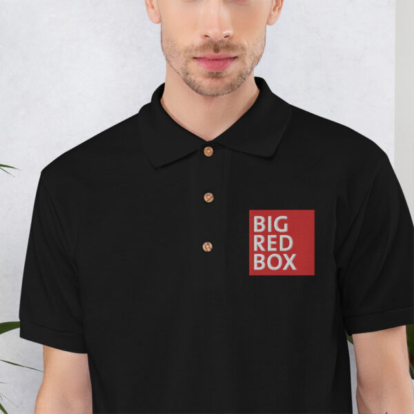 Besticktes Polo-Shirt